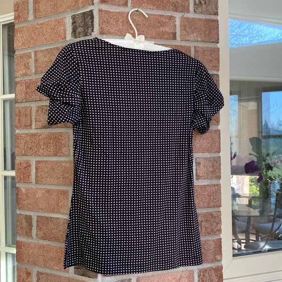 ✨Banana Republic short sleeve top with tiny white rectangular dotted pattern - Picture 4 of 5